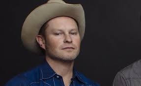 Turnpike Fiddle Player Kyle Nix Shares Candid Thoughts On Tough Year: “I'm  Hoping To See The Light”