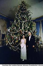 My Little Cottage In The Making White House Christmas Trees White House Christmas White House Christmas Tree Blue Room Christmas Tree