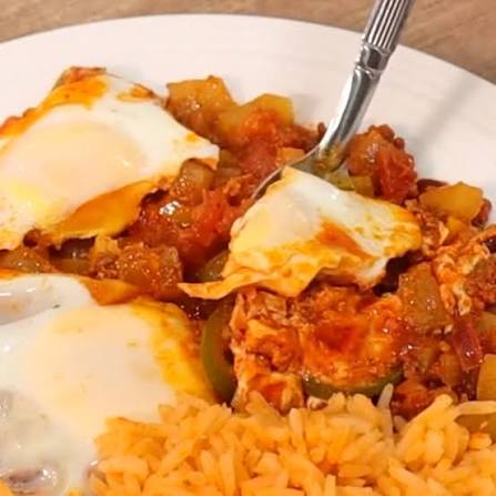 Huevos con Chorizo de Res