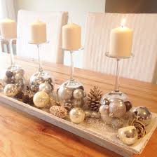 Unser Adventskranz Mit Umgedrehten Weinglasern Und Christbaumkugeln Dieses Jahr Deko Weihnachten Adventskranz Deko Weihnachten Advent Deko Kranz Weihnachten
