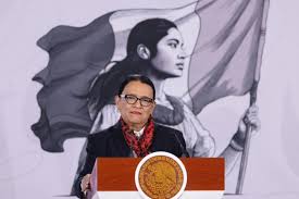 México expresó su inconformidad ante el embajador de EU por deportaciones de mexicanos a Guatemala y Honduras