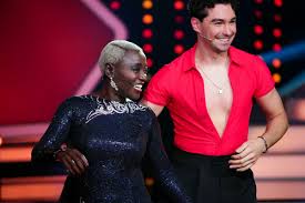 Trotz corona, auch 2021 wird es eine neue let´s dance staffel geben! Let S Dance 26 2 2021 Kritik Meinung Kommentar Zur 1 Sendung