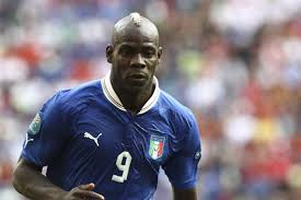Italy are unbeaten at home under roberto mancini, with 11 victories and six draws in 17 fixtures. Squadra Azzurra Nationalelf Comeback Roberto Mancini Stellt Forderungen An Mario Balotelli