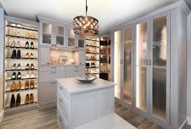 Custum closet designed to fit your space. Your Local Custom Closet Company
