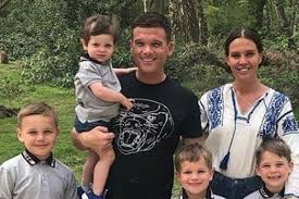 Kindly downloand the song on all digital. Danielle Lloyd Enjoys Family Day Out With Sons But Opts For Unusual Outfits Liverpool Echo