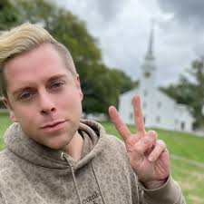 Stephen Lowry (@stephenlowry) • Instagram photos and videos