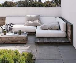 Trouvailles Pinterest Terrasse Et Bois Les Idees De Ma Maison Built In Sofa Pallet Furniture Outdoor Patio Lounge