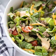 Er schmeckt identisch zum big mac, ist low carb und super einfach herzustellen. Keto Big Mac Salad Recipe With Creamy Dressing Kasey Trenum
