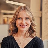 Julia Vitale's Instagram, Twitter & Facebook