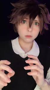 COMPLETELY NO REASON WHATSOEVER 👍  #Damian#DamianDesmond#SpyXFamily#DamianCosplay#DamiAnya#DamianDesmondCosplay#SpyXFamilyCosplay