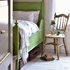 Retro Tarz Yatak Odasi Isteyenler Icin Dekoratif Urunler Vintage Bedroom Decor Vintage Bedroom Furniture Bedroom Vintage