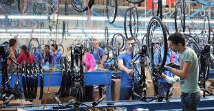 Bicicletele sunt acordate spre folosinta temporara, programul avand atat o componenta gratuita, cat si una cu plata. FabricÄƒ De Biciclete De 30 De Milioane De Euro La TimiÈ™oara In Zona IndustrialÄƒ Din Calea È™agului Ziua De Vest