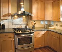 Find The Morning Moments To Soak In The Naturallight Housebeautiful Shares A Pro Tip From Our Lead Desig Maple Kitchen Cabinets Maple Kitchen Maple Cabinets