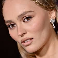 The hidden meaning behind Letizia Ortiz's blue dress at Leonor's  swearing-in ceremony