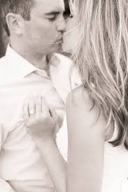 SUNFLOWER FIELD ENGAGEMENT : AMANDA + ANDREW