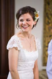 Ginnfer Goodwin Wedding Dress From Ramona And Beezus Short Hair Styles Short Hair Styles Easy Snow White Hair