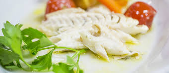 There are many different variations of this sauce, from light broths, to thick tomato based sauces. Quanto Basta Sorrento Qb Sorrento Cooking School Menu Di Pesce All Acqua Pazza