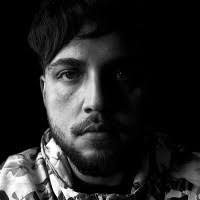 100+ perfiles de «Vance»