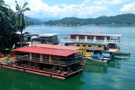 Posted by a`miey posted on 2:17 pg. Houseboat Tasik Kenyir Dapat Sambutan Tinggi Trdi News