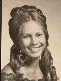 Carla Holmes's Instagram, Twitter & Facebook