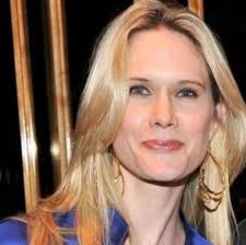 Kate Connelly's Instagram, Twitter & Facebook