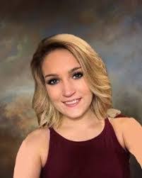 Alexis Kay's Instagram, Twitter & Facebook