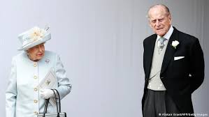 Mit disziplin, haltung und einer großen portion schwarzen humors. Prinz Philip Im Alter Von 99 Jahren Gestorben Europa Dw 09 04 2021