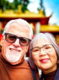 What temperature should I set my pan to boil water?