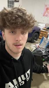 Braden Gray's Instagram, Twitter & Facebook