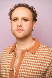 Robin Pollock's Instagram, Twitter & Facebook