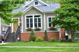 Entdecke rezepte, einrichtungsideen, stilinterpretationen und andere ideen zum ausprobieren. 40 Best Exterior Paint Color Ideas For Your House Red Brick House Exterior Paint Colors For House House Paint Exterior