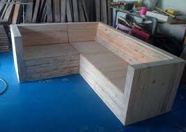Diy Corner Couch Diy Corner Sofa Pallet Patio Furniture Wooden Couch