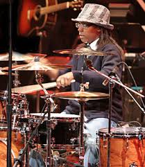 He has other cousins who play drums, an uncle who plays bass, aunts who play organ, piano and sing. Drummerszone Michael Lil Mike Mitchell