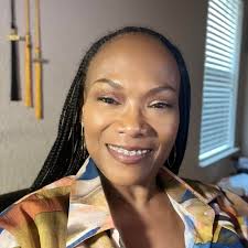 Big shout out to my newest top fans! 💎 Linda Fowler👑