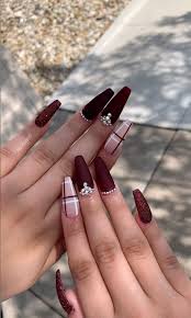 It's easy to take off fake nails with these step by step instructions. Fall Nails Inspiration