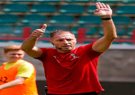 La confederación sudamericana de fútbol (conmebol) brindó la lista de los referís que dirigirán las fecha inicial doble de las eliminatorias al mundial catar 2020. El Arbitro Argentino Nestor Pitana Pitara El Partido Inaugural Del Mundial Radio Elite 99 7 Fm