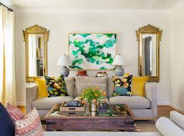 The contents of the traditional living room are really up to you, so long as you stay within a reasonable range of colors and light sources. 20 Colorful Living Room Designs
