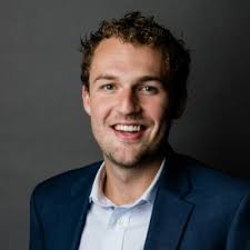 I'm honored to have been recognized as the East Commercial Account Manager  of the Quarter for FY24Q2! Thank you to all the incredible people at VMware  who made this possible. A huge