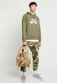 Sac à dos de training camouflage (taille moyenne) 34,99 €. Ø§Ù„ØªÙˆØªØ± Ø¬Ø¨Ù„ Ø§Ù„Ø¨Ù†Ùƒ Ù„Ù„ØªØ£ÙƒÙŠØ¯ Sac A Dos Nike Sb Militaire Ebbandflowconsulting Com