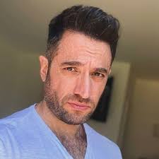 Ali Walker (@aliwalkeraudio)