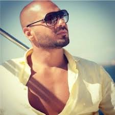 Listen to playlists featuring ودع العزوبية