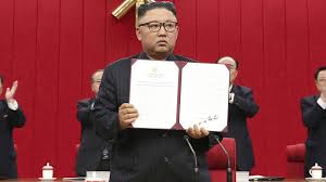 Jun 28, 2021 · der nordkoreanische machthaber kim jong un hat offenbar einiges an gewicht verloren, ein eindruck, der durch berichte in nordkoreas staatsmedien verstärkt wurde. Kim Jong Un Hat Abgenommen Ganz Nordkorea Spricht Daruber