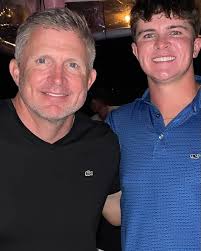 Happy Birthday Brody Ball! I can't believe you're 18. Where has the time  gone? Watching you grow up has been a highlight in my life and I can't wait  to watch all