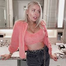 Her birthday, what she did before fame, her family life, fun trivia facts, popularity rankings, and more. Vlog Squad Imagines Corinna Kopf Wattpad