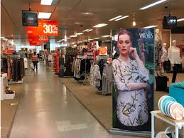 British home stores, a former retail store. Pictures Show Why Bhs Is In Such A Mess