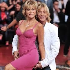I due avrebbero prestato servizio per otto mesi presso la loro villa di formello e hanno lamentato lo sfruttamento del loro lavoro. Carmen Russo Sono Incinta