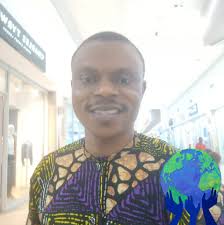 🐙 Three hearts. Blue blood. Arms that think for themselves. Sounds like  science fiction? Meet the octopus — one of nature's most fascinating  creatures. Let's dive into the wild wonders of this