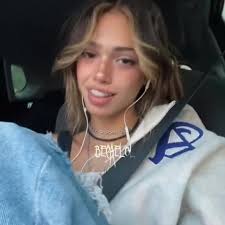 Nottrebeca Last Name