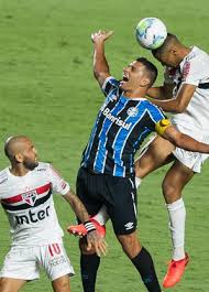 O grêmio realizou na manhã desse sábado o último treino antes de encarar o são paulo, jogo que acontecerá domingo, às 20h30 (de brasília). Gremio Segura Empate Com Sao Paulo E Pega Palmeiras Na Final Esportes R7 Futebol