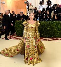 La boda, es una de las grandes fiestas que celebra la comunidad gitana. Daniel Lorenzo On Twitter A Ver Modernos Que Lo De La Metgala Es Lo Que Aqui Toda La Vida Se Ha Llamado Una Boda Gitana Solo Que Antes Os Descojonabais Y Ahora